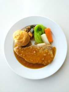 豚ロース肉のブレゼ粒マスタードソースの画像